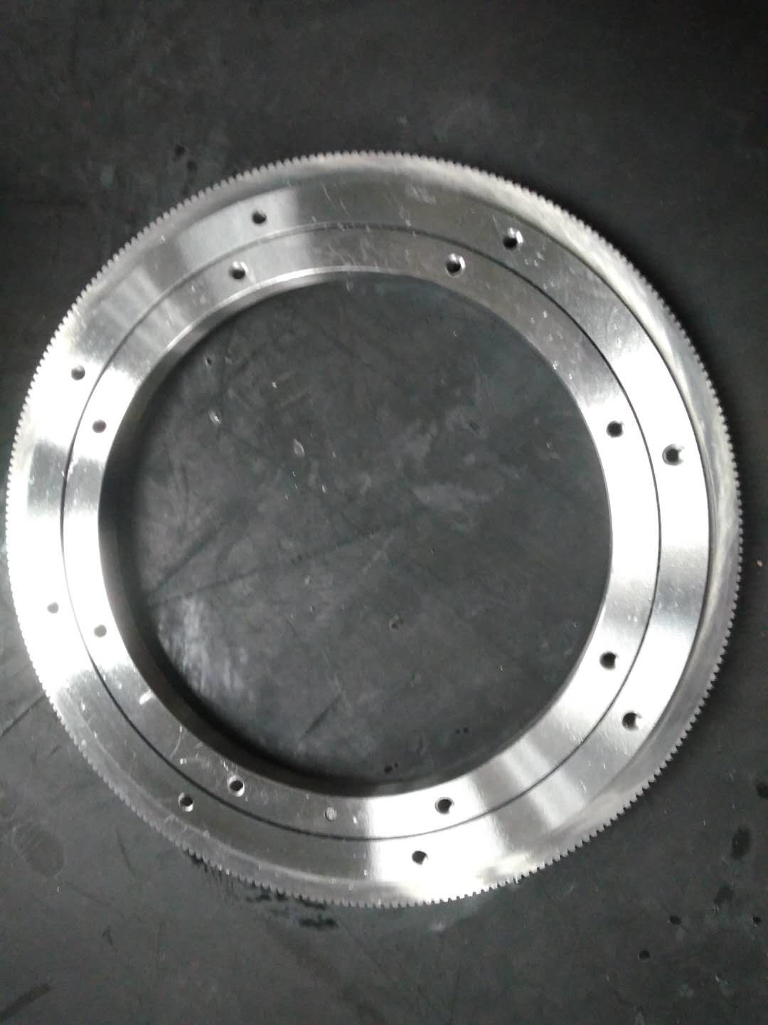 High Precision Cross Roller Bearing , Industrial Turntable Bearings For Clean Rooms